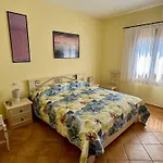 Villa Luna Con Piscina Condivisa *